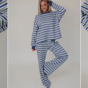 ISO! Grove the brand striped set